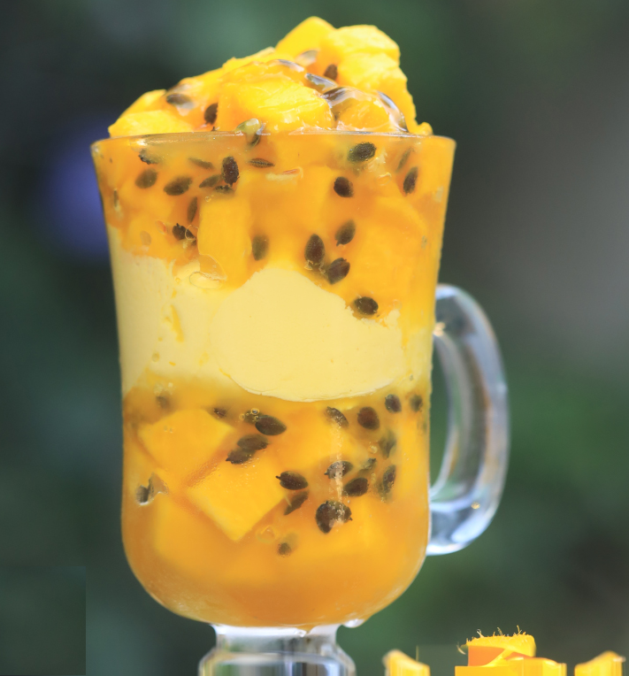 Fruit ice cream sundae from Delhi Naturals